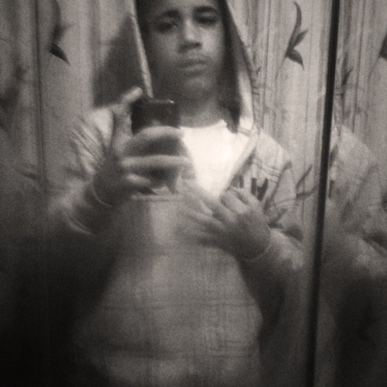 Teenage gamer gets all the girls add me Celerity Impact Or ImpactLyFe,Follow my other for clan ImpactGrindLyfe