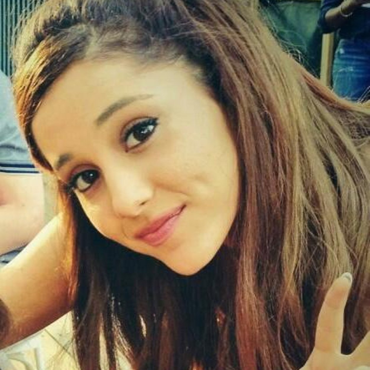 ☼ Yours Truly ☼ ARIANA FOLLOWED US ON 20-11-2012