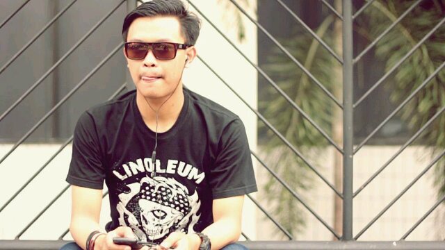 GilangUnderLand's profile picture. Dream, Hope, Spirit and Believe! @Green_Underland | ♥ @andarishelly | @kickflipmerch | @fikom_unpad