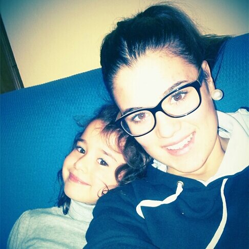 De 1998 , risueña , divertida & orgullosa .   Nadie ni nada me hunde. Una fraise ♥. 12/9/2013 inolvidable , te quiero  ∞