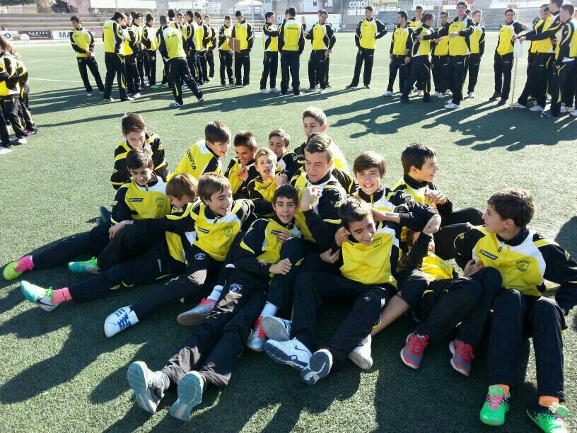 antoniotejada16's profile picture. En esta vida existe un deseo q es nunca dejar de jugar a futbol:)