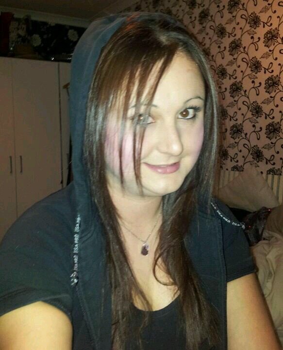 keep smiling and u will always be happy xxxxx