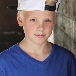 play basket,luedizer ,skate, I love @carsonlueders and my family