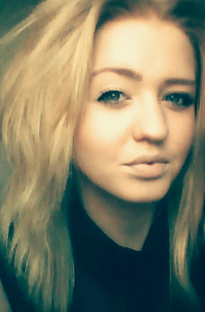 add me on snapchat- rheahodgkiss♦.                                                               follow me and i will follow you back