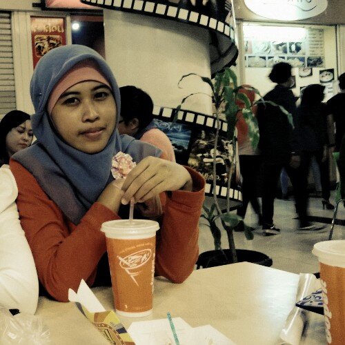 Com_safooyushii's profile picture. hidup untuk sebuah kemenangan