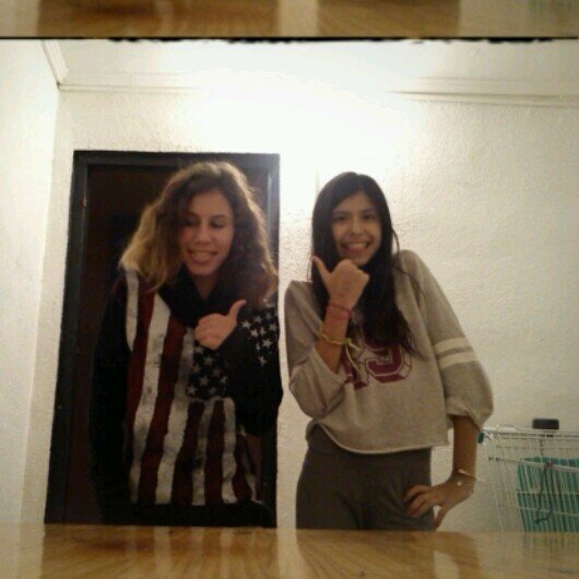 Adooro a un chico de Canada.El a cumplido su sueño y un dia como el 16 de Marzo cumplira el mio.Justin Bieber. Belieber un estilo de vida.(L)Hermanas'12
