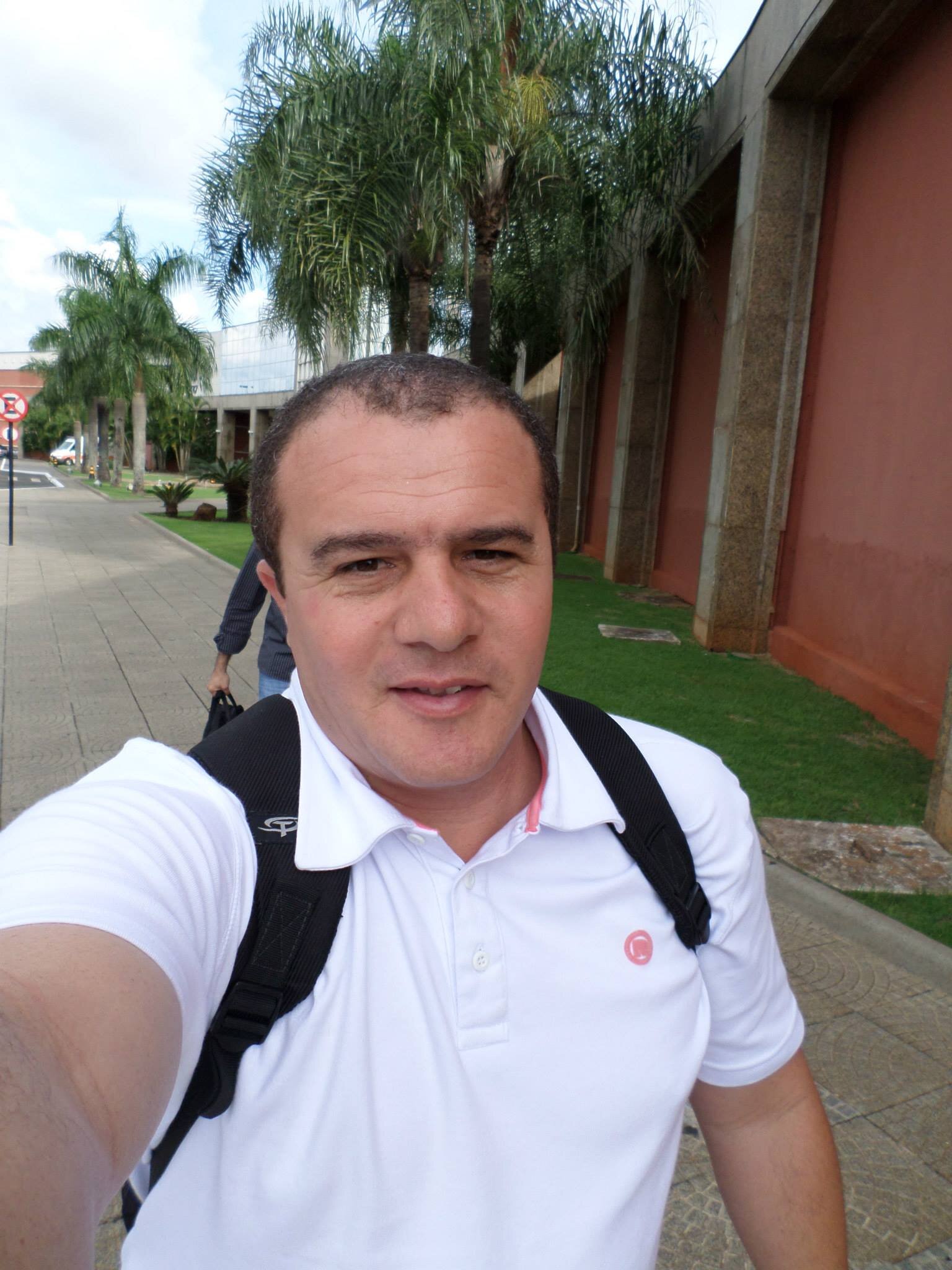 Representante Comercial do seguimento moveis, eletros e magazines, na região Agreste e Zona da mata de PE.