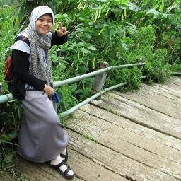Utamakan sholat. Jangan lupa sedekah! | IG : @ir_mae20