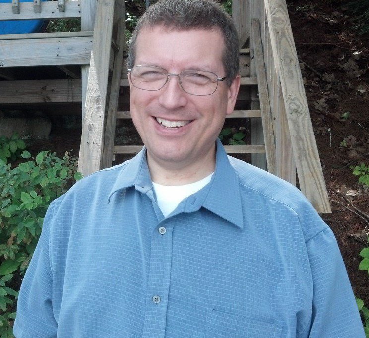 Husband, Project Analyst, Gardener, Genealogist, Hockey enthusiast