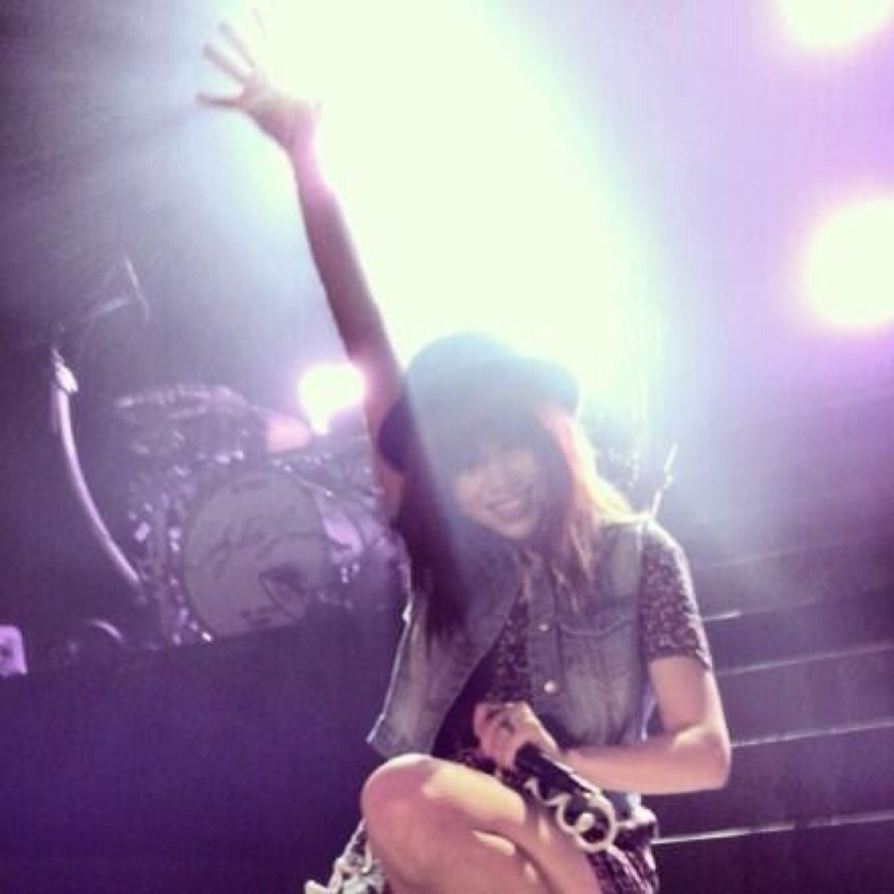 Carly Rae Jepsen es mi Idola,cada dia hare un especial de Fotos,hechos o videos de Carly :))