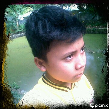 ┌П┐(►_◄)┌П┐ hidup itu indah, jika kita bisa membuat hidup itu terasa lebih berarti (๑◕ܫ￩๑)