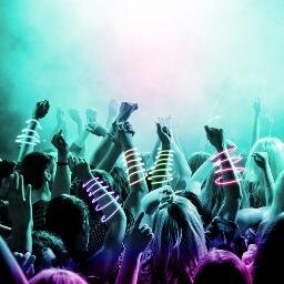 Small_Crazy69's profile picture. La vida no está para comprenderla, si no para vivirla.