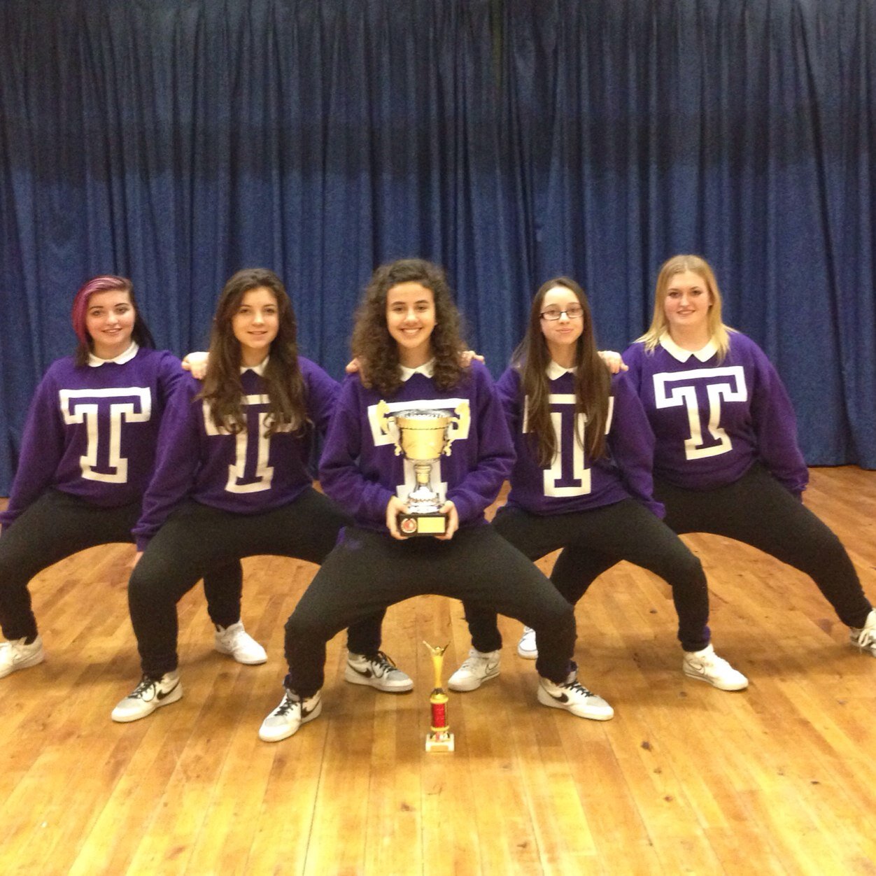 Dance to express not to impress, follow us and we'll love you forever :D http://t.co/rQ2yerdi0h