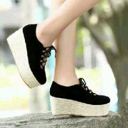 jual sepatu, sandal, tas, dan dompet | harga terjangkau:)