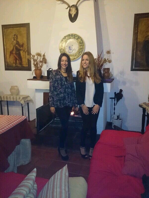 inmvazquez's profile picture. Futura enfermera,  perezosa.... con sueño las 24h, loca por los pastelitos de chocolate y los heladitos del Mcdonald`s :P