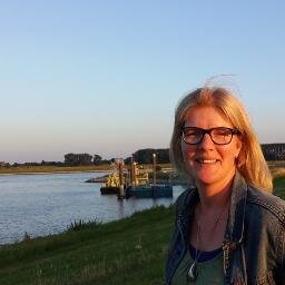Gezin, familie, levensgenieter, Diane Linkerhof pedagogisch coach, pedagogisch werker kind/jeugd Ziekenhuis Rivierenland Tiel, koken, muziek, dans, tennis.