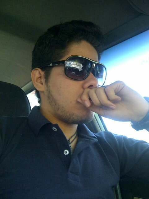 T.S.U en Riesgos y Seguros, Futuro estudiante de Derecho. Enamorado de mi Malibu 81. Leerme puede causarte problemas psicológicos ¡No lo hagas!