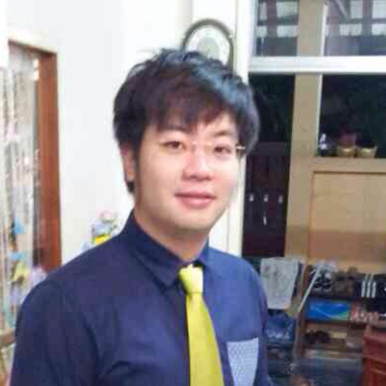 Managing Director 
Brilliant POWER Company Limited


Former
Director of Renewable Energy and Environment Research Center (REEN)
University of Phayao