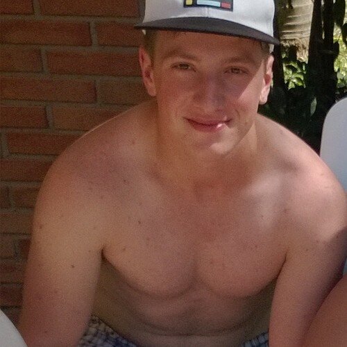 ArturOltramari's profile picture. Te desejo tudo de bom, inclusive eu.  Whatsapp: (54)96706361