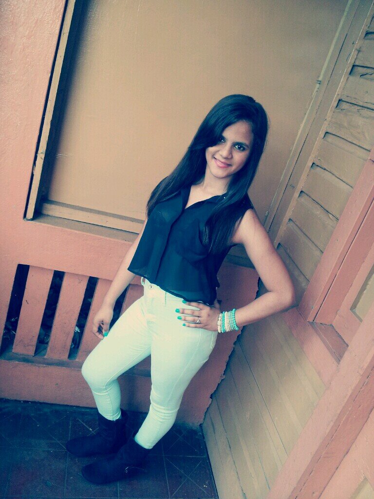 :.͡▹​!♡∞; Si te extraña, te llamará. Si te ama, te lo dirá. Si le importas, te lo demostrará. Se puede amar en silencio, pero no sin acciones (●̮̮̃•̃)