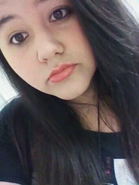 hey!! i  love @Justin Bieber And @LittlecBeadles(: