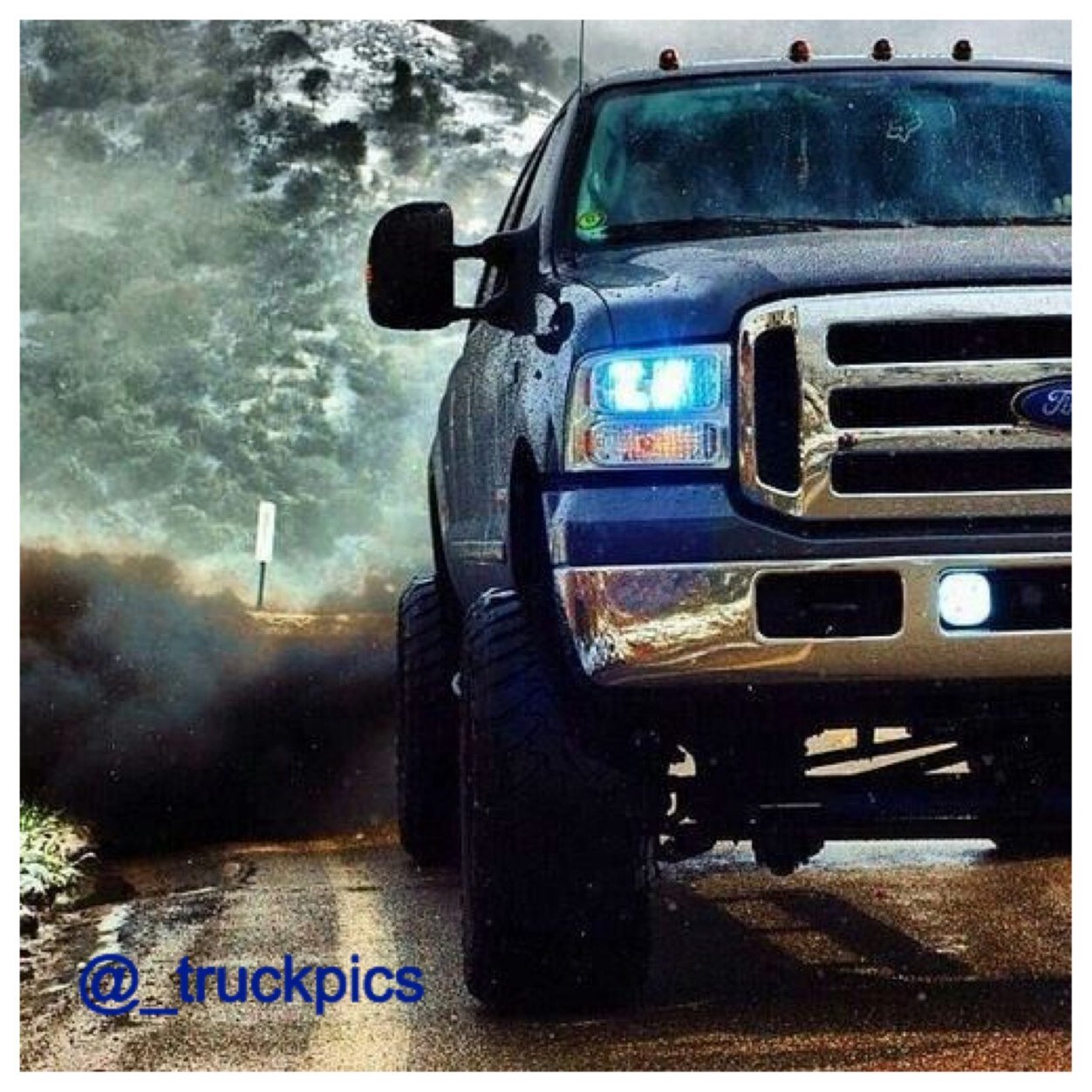 Follow us for daily truck pics #TeamFord #TeamChevy #TeamDodge Tweet me your pics! We own no rights to the pics we post!