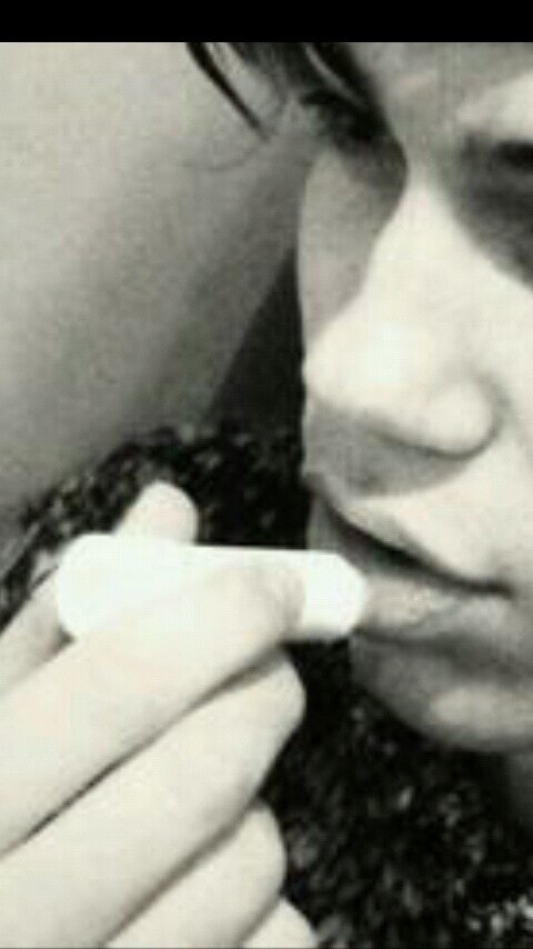 i may not be a body part or an animate object but wey hey ive been closer to george than any of you feckers hah