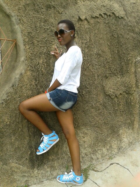 sexynthabi's profile picture. I sleep with my mouth open!!! That's swagg!!