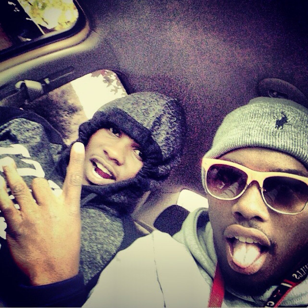 Fuck all the oops its O.T.E over here the real money team yall niggas know we winning get the fuck out of here