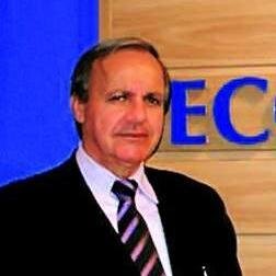 O Egoísta não tem energia própria ele se alimenta da energia que vem do outro ,seja ela moral ou financeira.