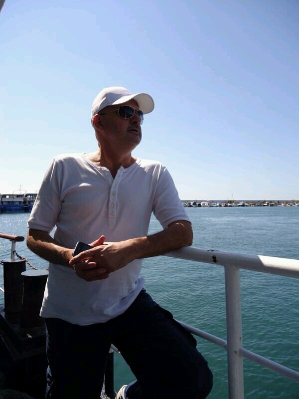 061961metin's profile picture. 