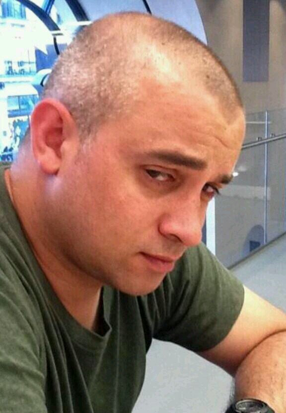 StusStomach's profile picture. Grrrrrrrrrr We don't confirm Meet&Greets but we DO confirm Meat&Eats *parody acct. no direct affiliation to @stuartcamp