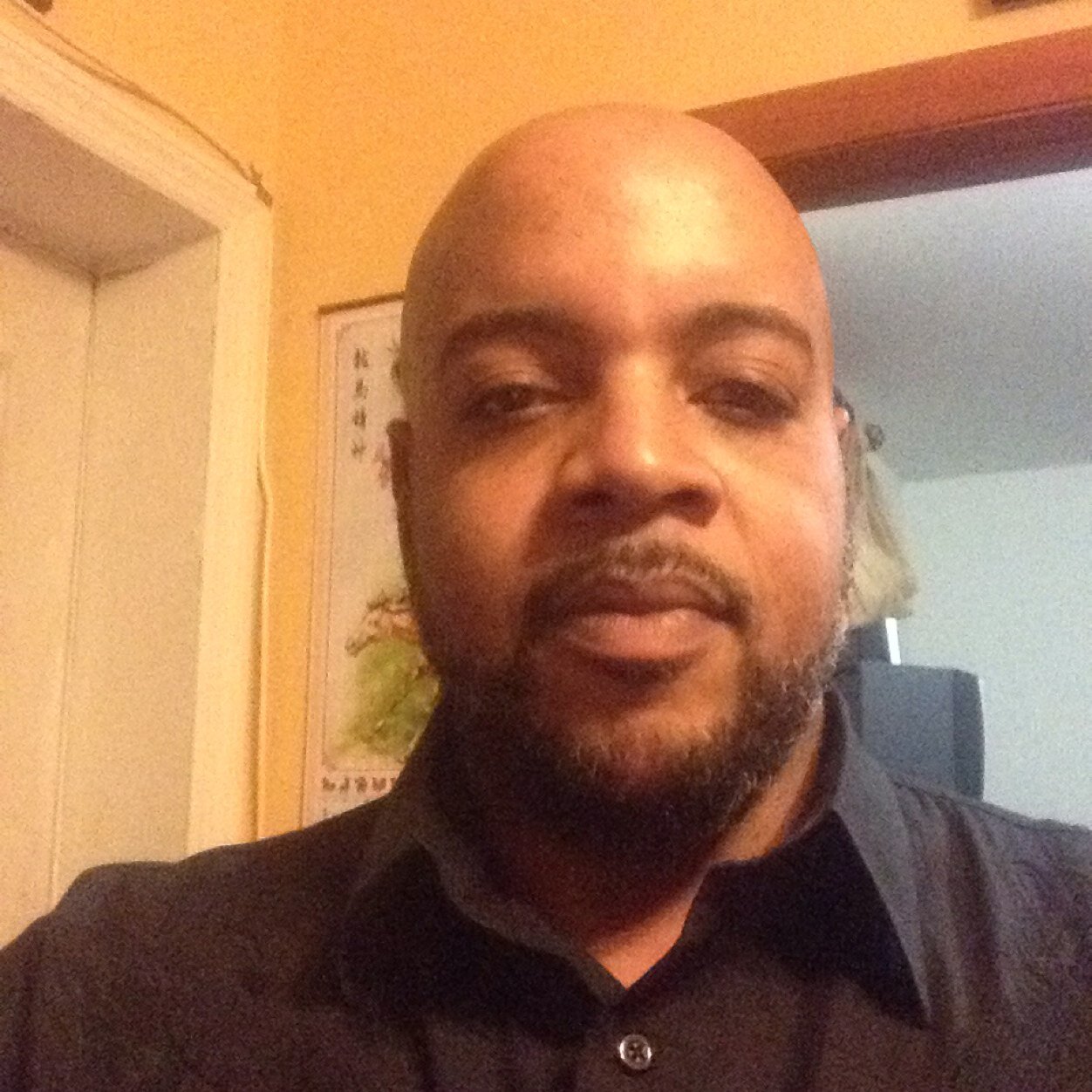 mikeyhaze68's profile picture. 