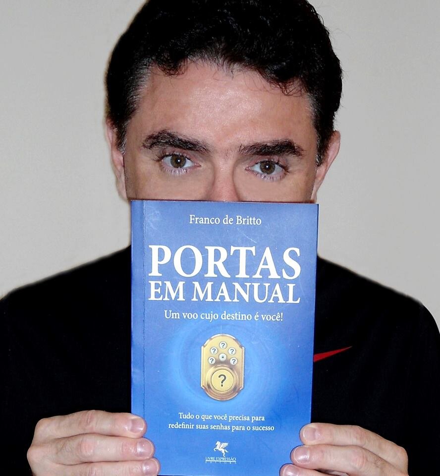 Palestrante Storyteller, jornalista, escritor e empresário. Diretor de Relações Públicas de Os Independentes, entidade promotora da Festa do Peão de Barretos.