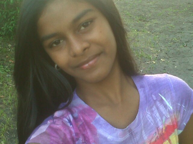 Hi everyone,my name is Angel Krystelle Dahlia and I am 13 yrs old.Follow me and I will follow u back (SLIMSHADY)