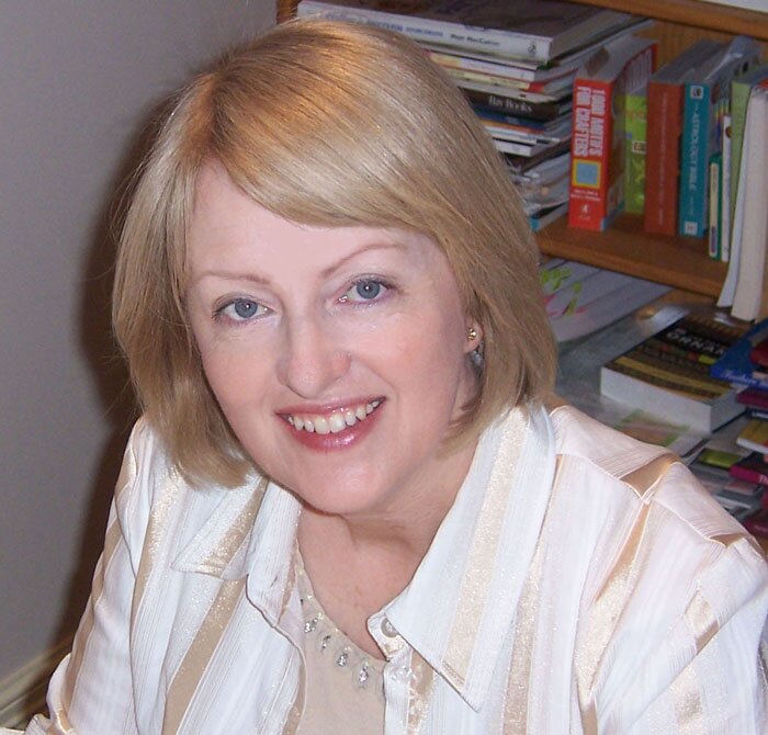 lindast30407005's profile picture. Quilter and Textile Artist, specialising in Art and Crazy Quilts