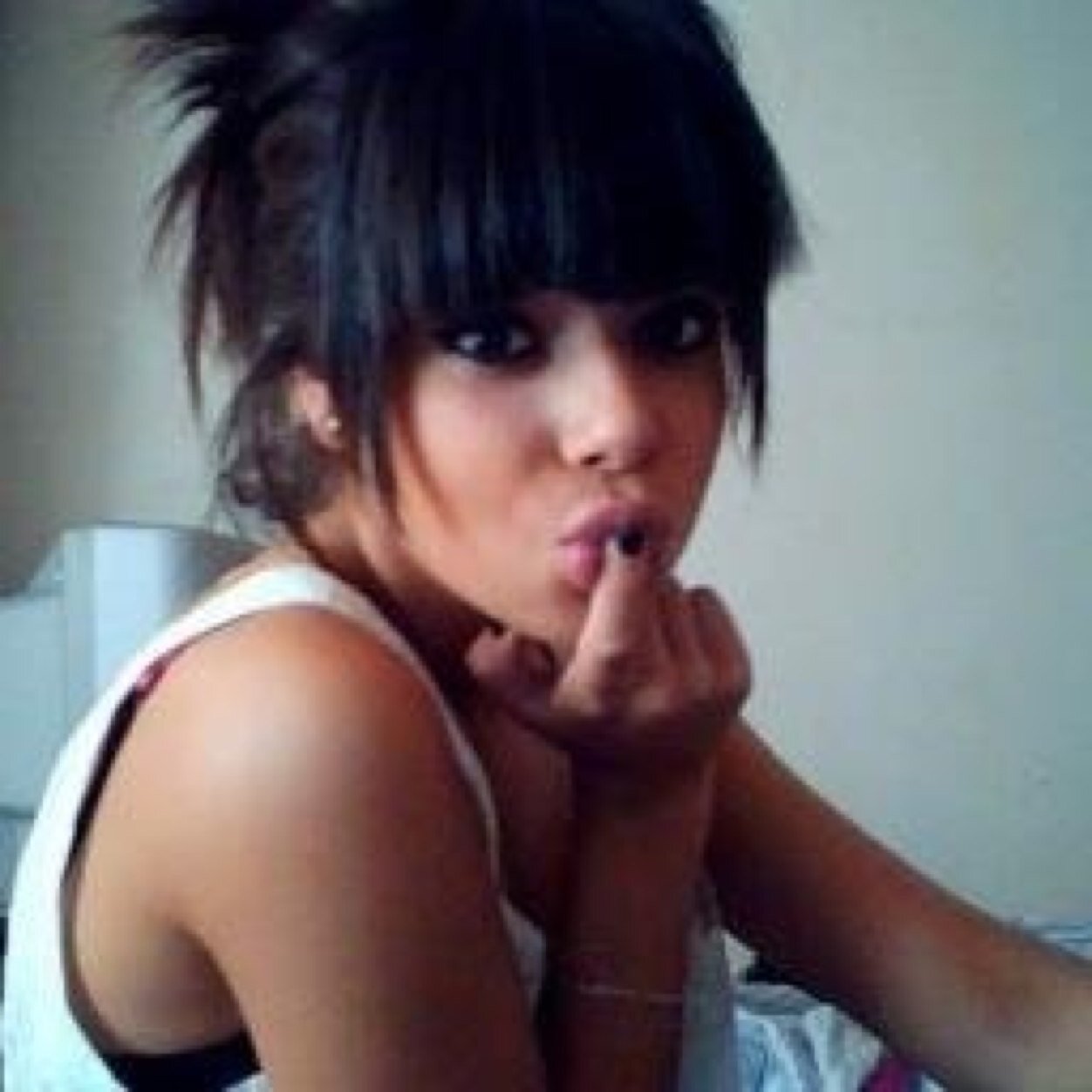 Moi c'est Ashley, 17 ans. Je suis Américaine. On ne se connait pas, mais tu m'aimes déjà. ♥ Follow back ou j'unfollow. ❤