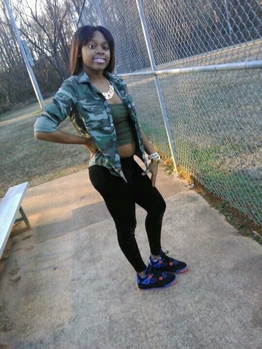 Mardesha from the bottom $$ , Besto in the cut thats uh scary SITE @lUlNaePretty follow her (: