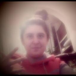hi a am Gabriela!! I am normal teen girl xox^^ !! Follow I follow back ^^