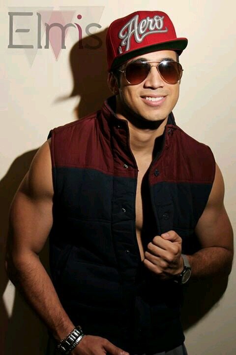 FCElmisCOLON's profile picture. Fans Club Oficial de @Elmismusic (Cantautor, bailarín profesional, modelo, actor, presentador) en Colón. Creado el 9/12/2013 #Elmisfans