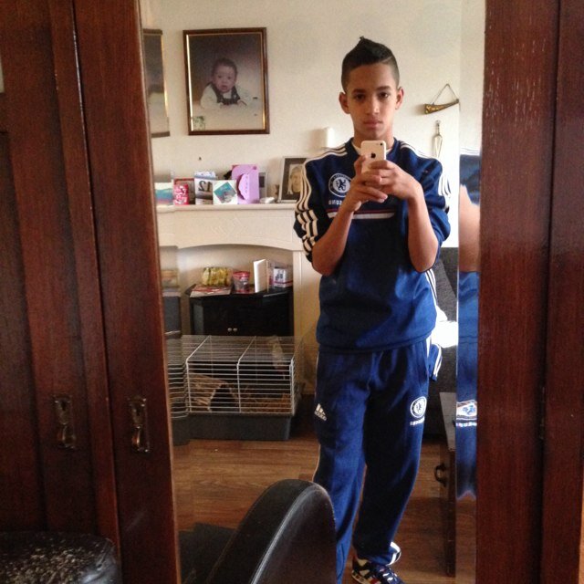FEYENOORD/SOMA/vvdubbeldamd3/Bro's hawar joel abdi samir ozzy max timo mo mert appie en derest!!!!/2001\12\7/J.F.KENNEDY/groep8/
Volg me op insta iigewoonamaru