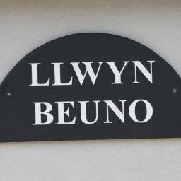 HolidayCottage. for 5 near to  #PwllheliMarina- 10 mins. away  #LlynPeninsula, #Portmeirion, #Snowdonia  #Aberdaron within ½hour drive. Wifi. Garden #spahottub