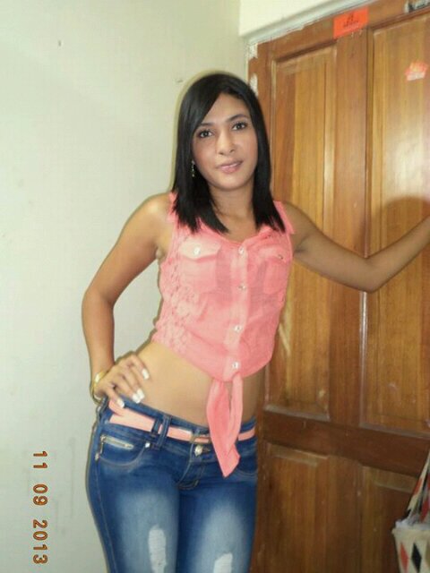 hola soy katerin.....una colombiana orgullosa de su pais...una costeña alegre,carismatica y feliz de ser lo q soy.....