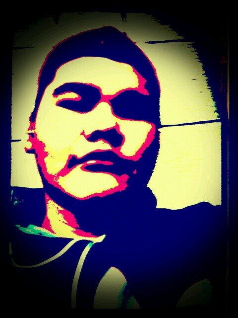 Single, Canadian, Follow me and ill follow back!