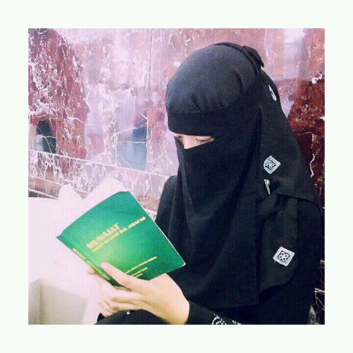 I follow back . People will keep throwing stones in your path . Hold fast the rope of faith and Allah will change the stones into flowers