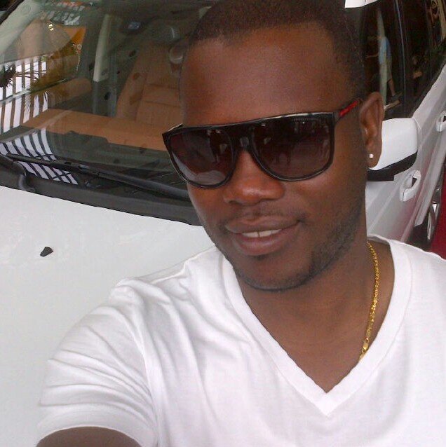 Driven,passionate,strategic marketing professional. Family man, pseudo psychologist that loves sports and Carnival !