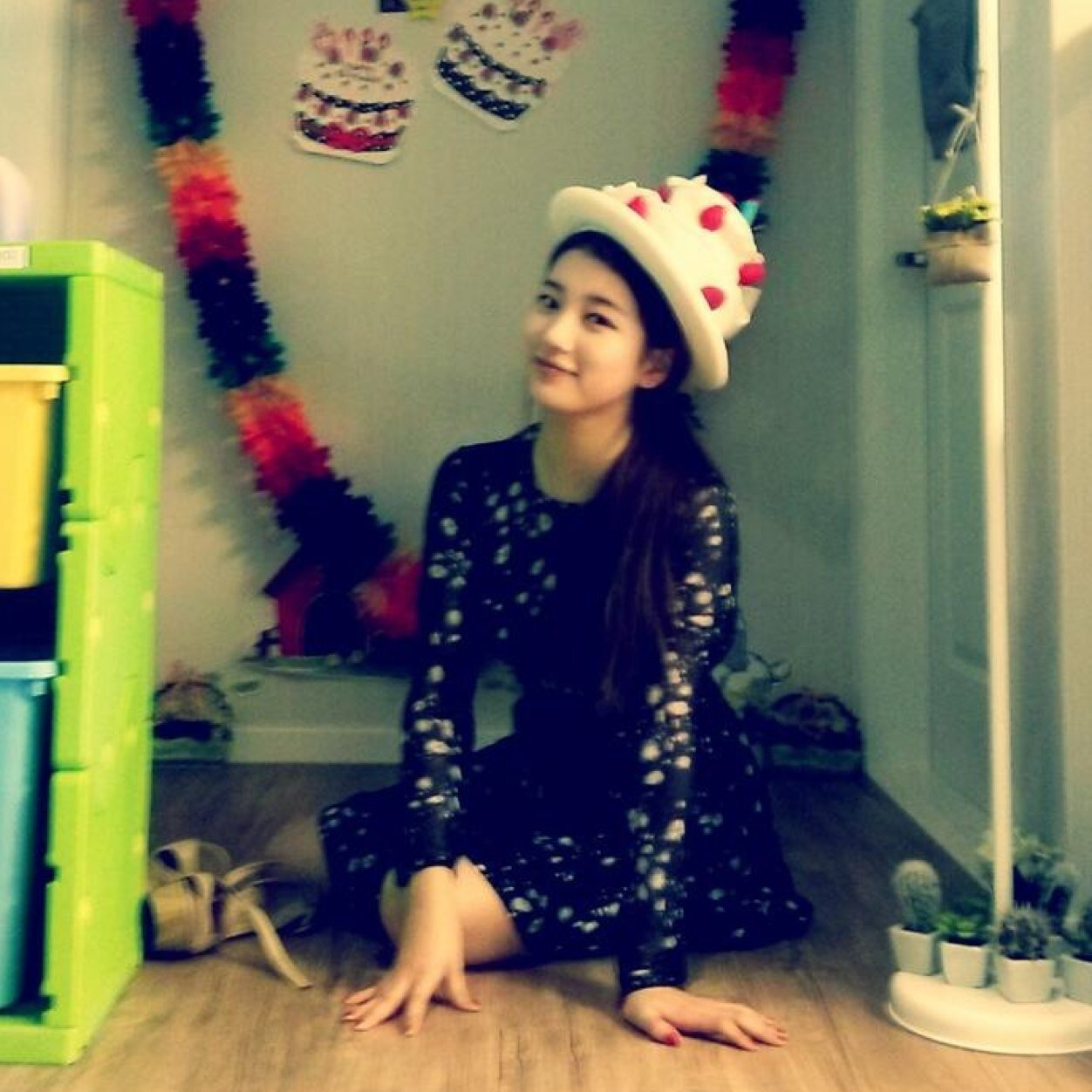 SUZY BAEBAE |#DEVILDEFAM |แบดเกิร์ลเบ | 161213. | suzymissa น่ารักมากมายค่ะ #ฟอลแบคบอท มานะคะ จุ๊บบบบ | Real:@MissA_suzy