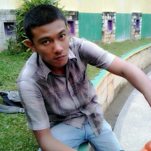 FadlyOm's profile picture. Jangan bicara banyak akan hal yang memang anda tidak tau,, cari tau dulu yaaa...