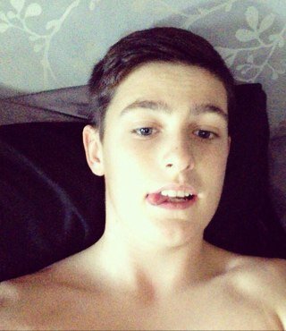 foster_2000's profile picture. 