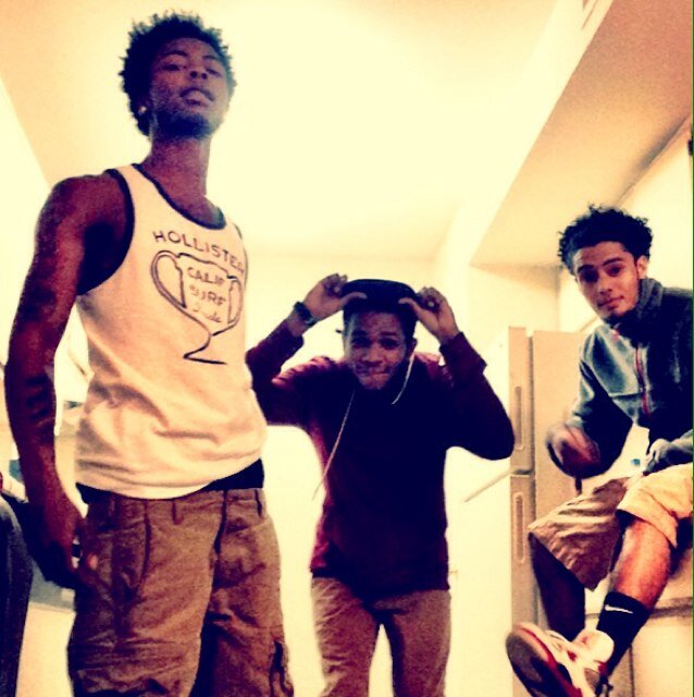 Official fan page of #RiskGang #RGP Great minds live for the success of the leaders they represent themselves to be #803 #Youngminds #realrap
